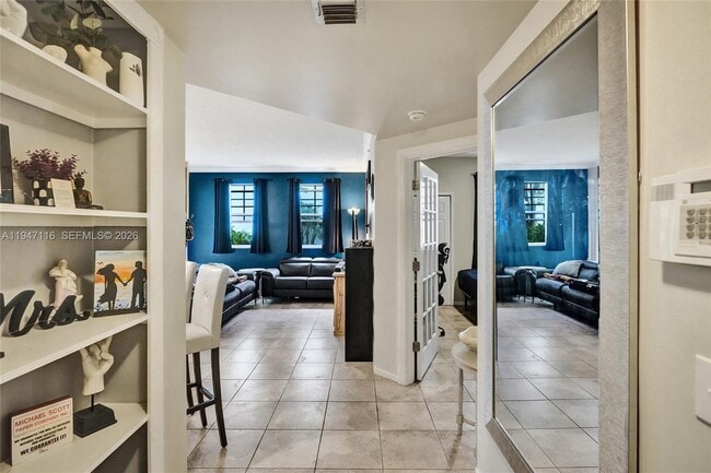 Photo - 3155 NE 184th St Unit 8103