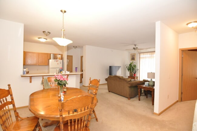 Photo - 6402 Milwaukee St Unit 204