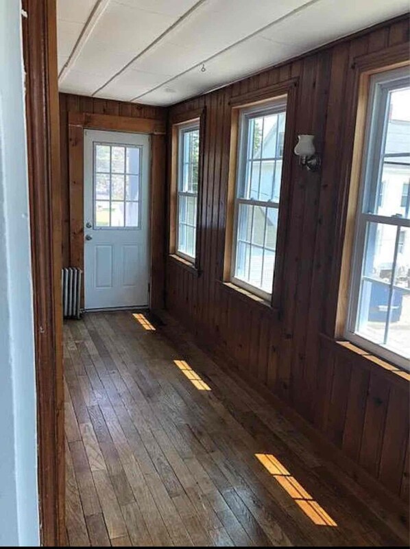 Photo - 93 Lake St Unit 2