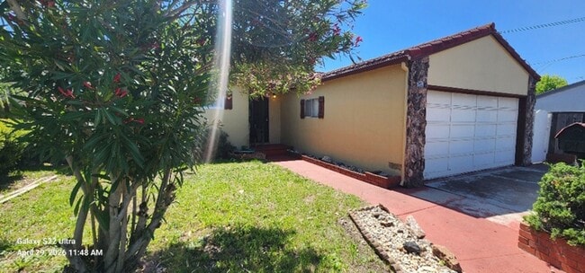 Photo - Charming 3 Bedroom 2 Bath Home San Leandro!