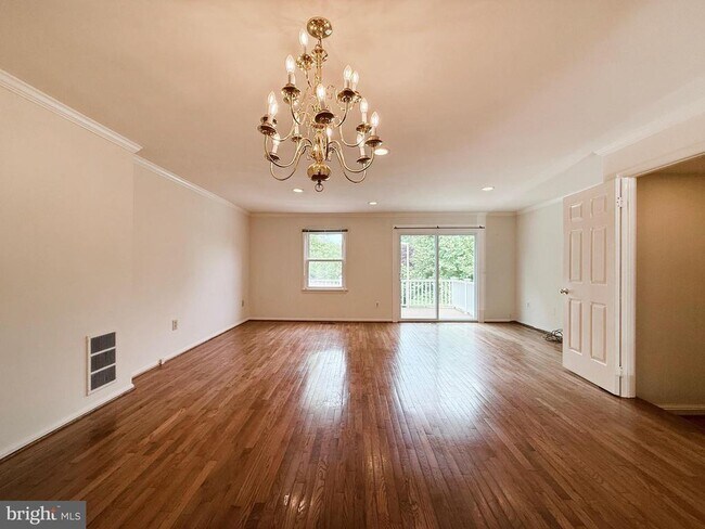 10240 Arizona Cir