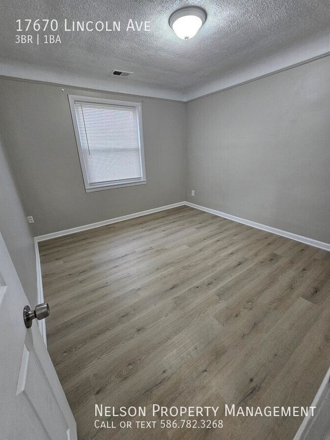 Photo - 17670 Lincoln Ave
