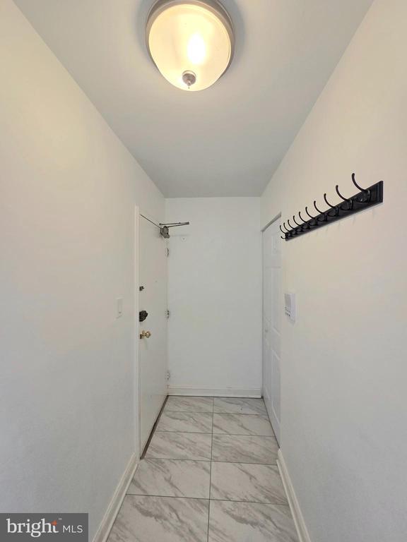 Building Photo - 1935 Wilson Ln Unit 103