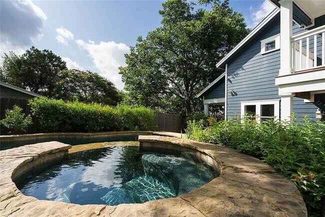 Photo - 502 Terrace Dr