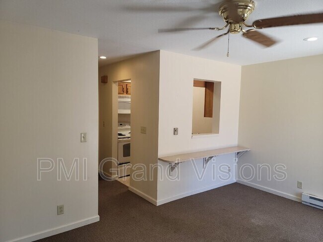 Photo - 1308 Arthur Ave Unit 9