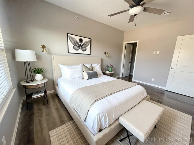 Photo - 3 Bedroom 2 Bath  Apartment With Lake-views of Table Rock Lake from each Room Unidad 339