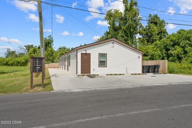 Photo - 143 N Claire Dr Unidad 101