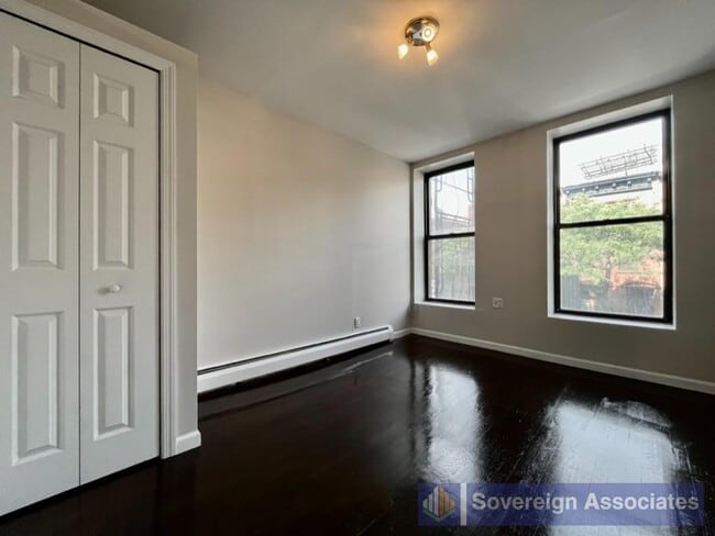 Building Photo - 386 Manhattan Ave Rental