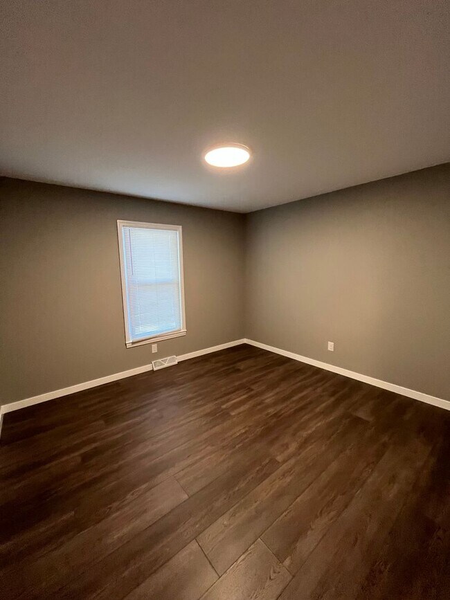 Beautiful Remodeled home in SE Springfield Rental House Rental in