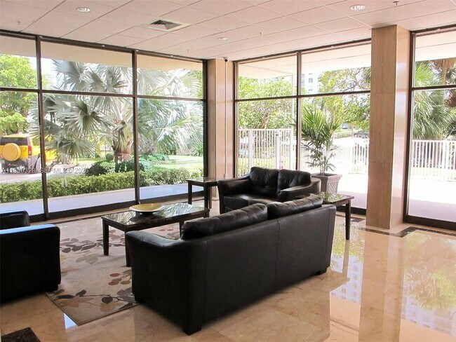 Photo - 400 Kings Point Dr Unit 812