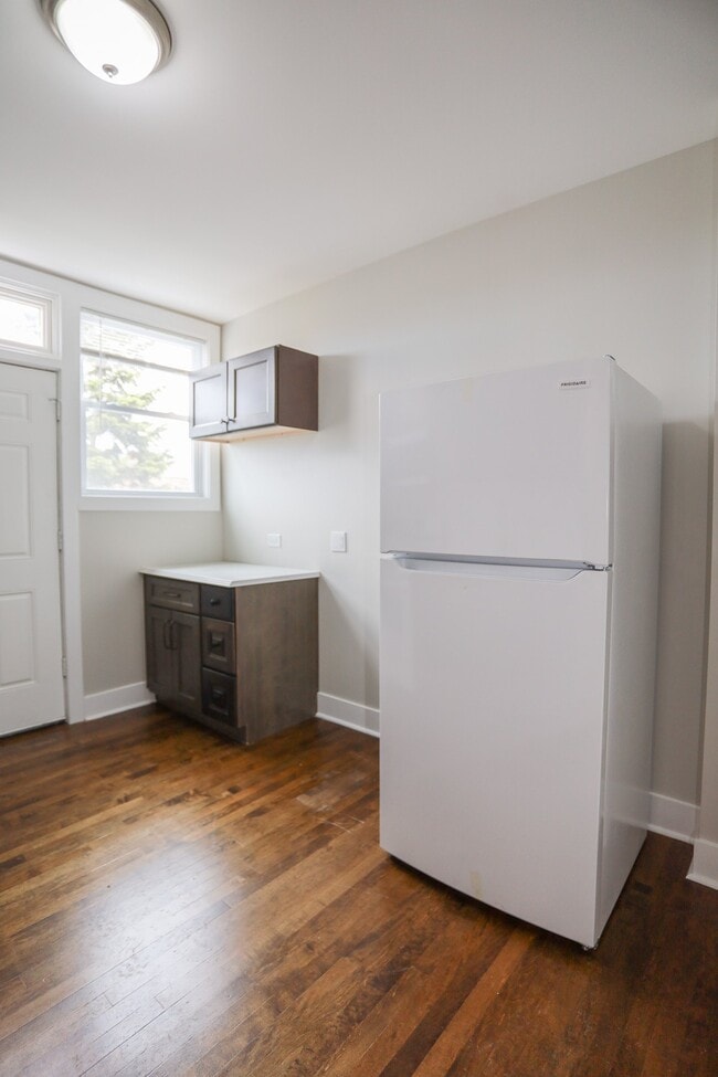 Photo - 2709 N Kilpatrick Ave Unit 2