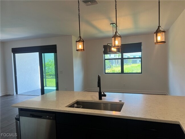 Building Photo - 7584 Carnegie Way Rental