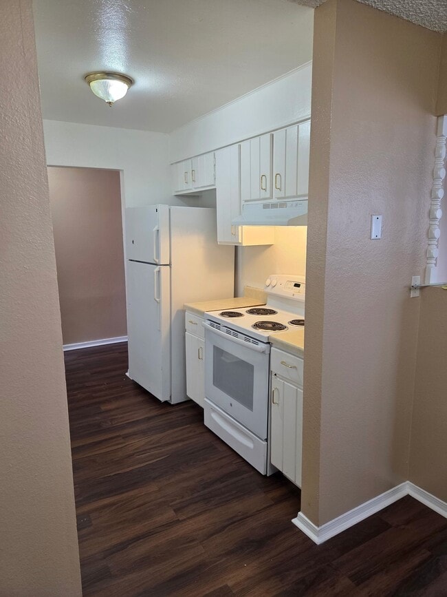 Photo - 16462 E 13th Pl