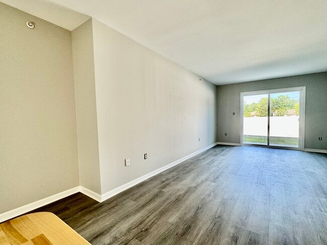 Photo - 466 Danbury Rd Unit APT 6