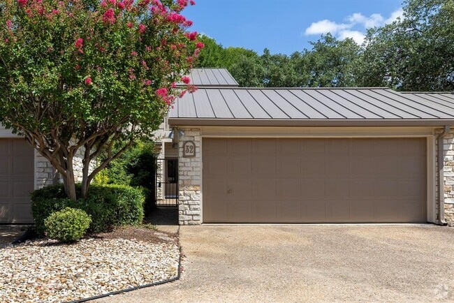 Building Photo - 2201 Lakeway Blvd Rental