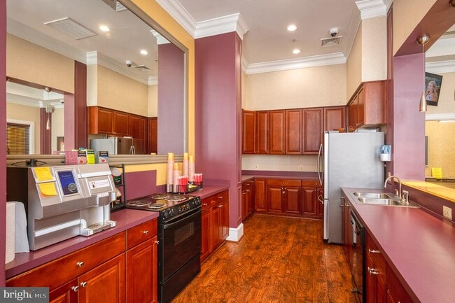 Photo - 557 Rhapsody Ct