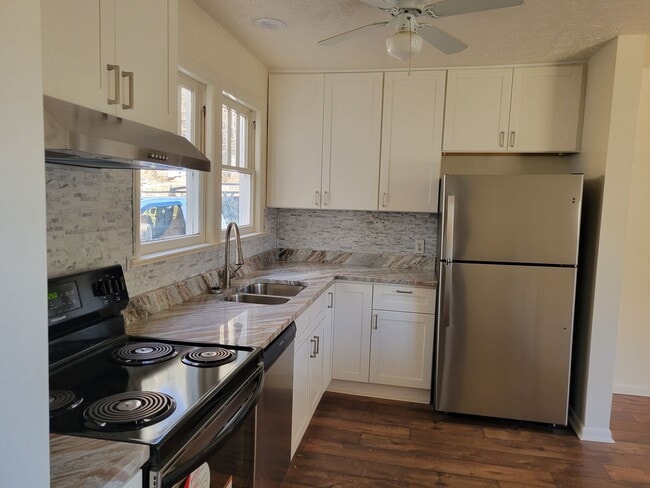 Photo - Wonderful spacious country home