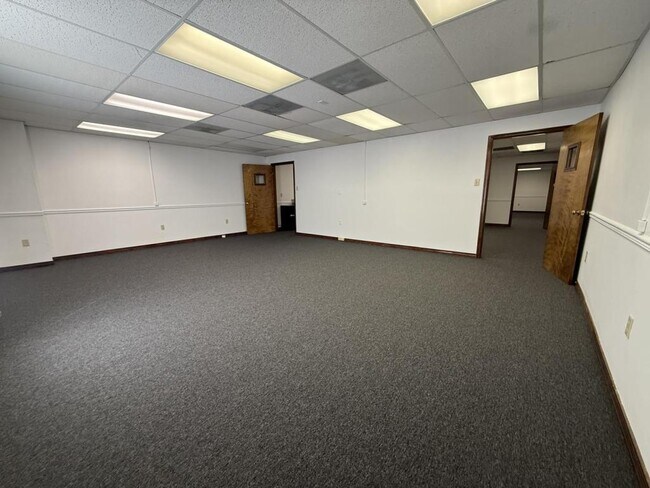 Photo - 4323 Division Street