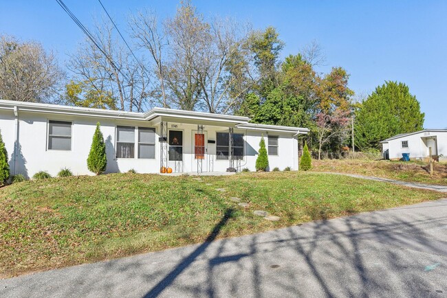 Photo - Just remodeled 2 bed 1 bath Unit 1747 1st ST NE