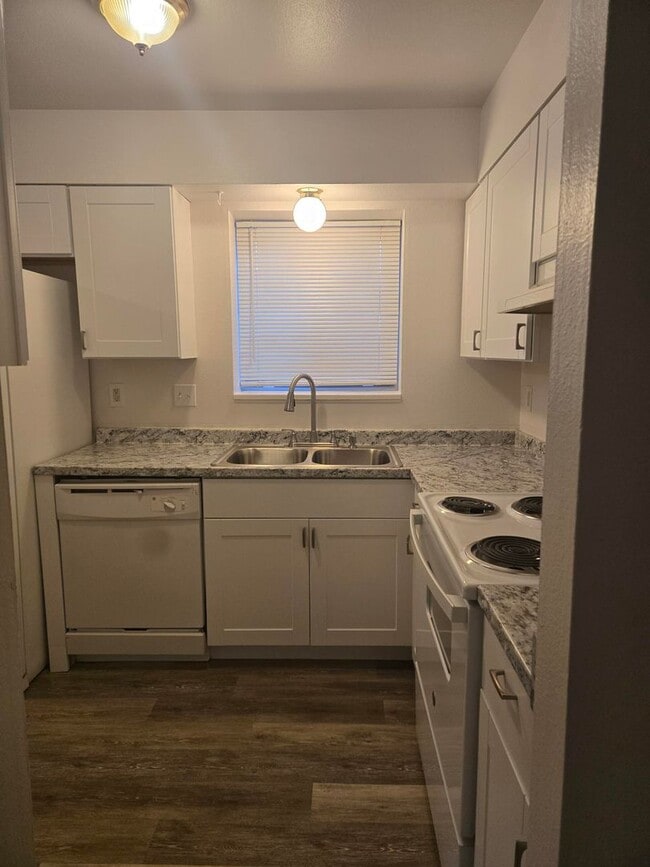 Photo - 211 N Shields St Unit 4