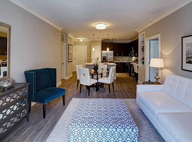 Photo - AMLI Deerfield