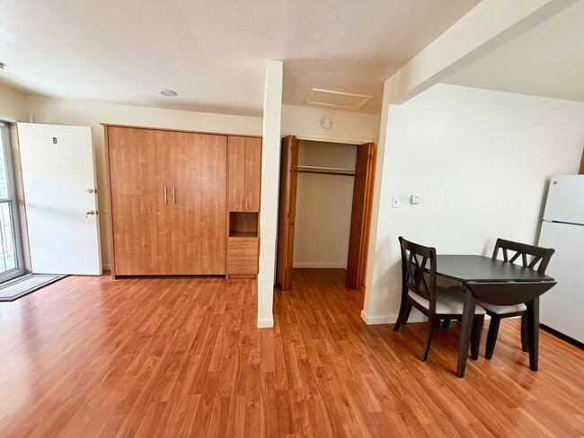 Photo - Furnished Studio Apartment in Midtown