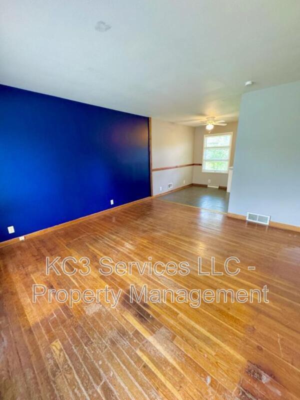 Photo - 200 NW 22nd St