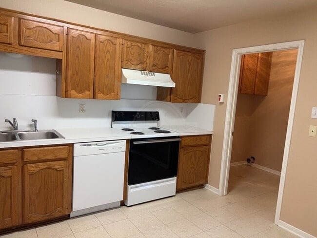 Photo - 1805 Windward Dr Unit 1805 Windward Dr   B