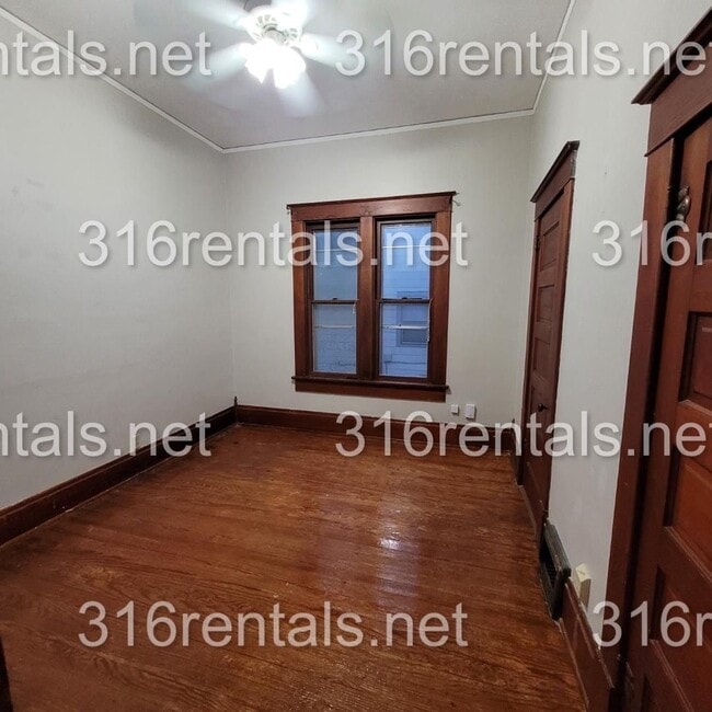 Photo - $850 - 2 bed 1 bath - Single Family Home