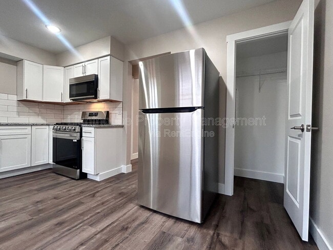 Photo - 2855 Taft Ave SW