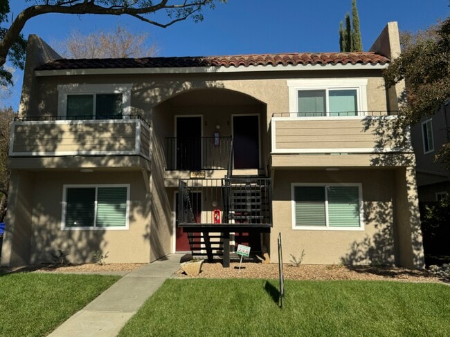 4-plex Apartment Complex - 4903 Cowell Blvd Unit Oasis Apartments A C D