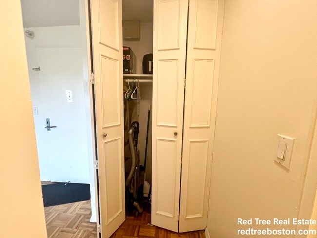 175 Freeman St Unit 804