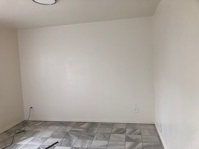 Photo - 1421 Florence Ln Unit 1421C