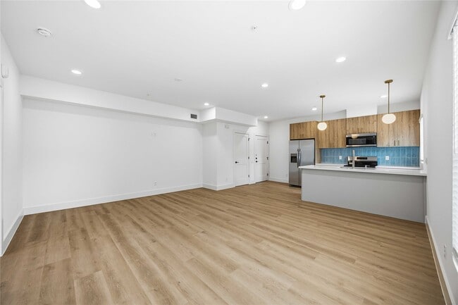 Photo - 5406 San Jose St Unit B2