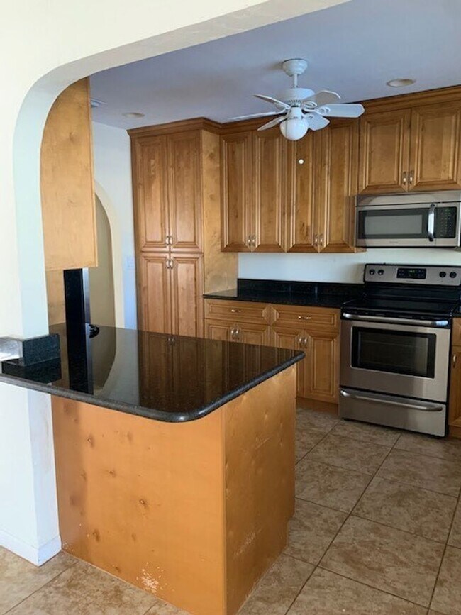 Big, Bright, Beautiful Pool Home on Water House Rental in Cape