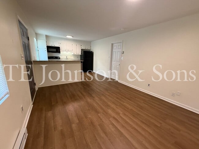 Photo - 1 Bedroom Near Easton Park! Water Included Unit 2813 C