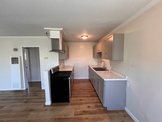 Photo - 2185 Pacific Ave Unidad #3