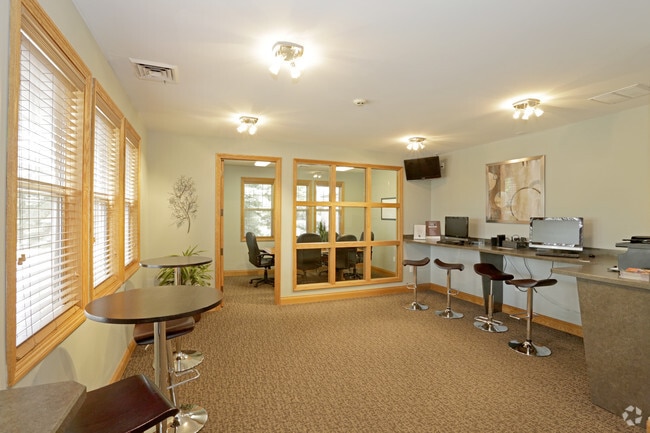 Amenities - Business Center