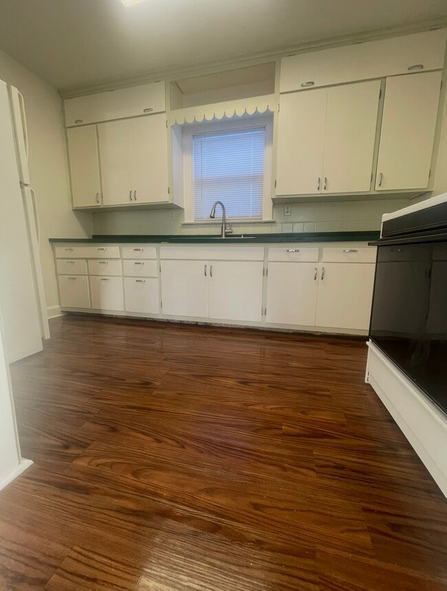 Building Photo - 2626 Newman Rd Unit 2