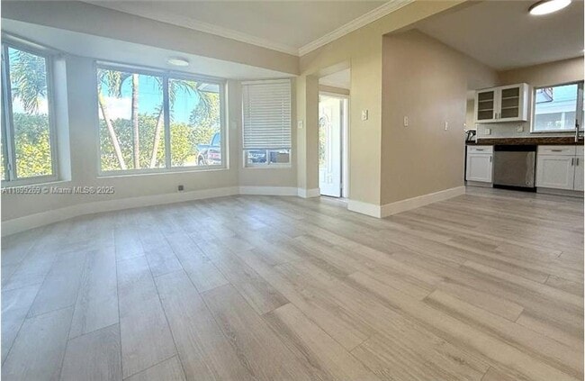 Photo - 716 NE 7th St