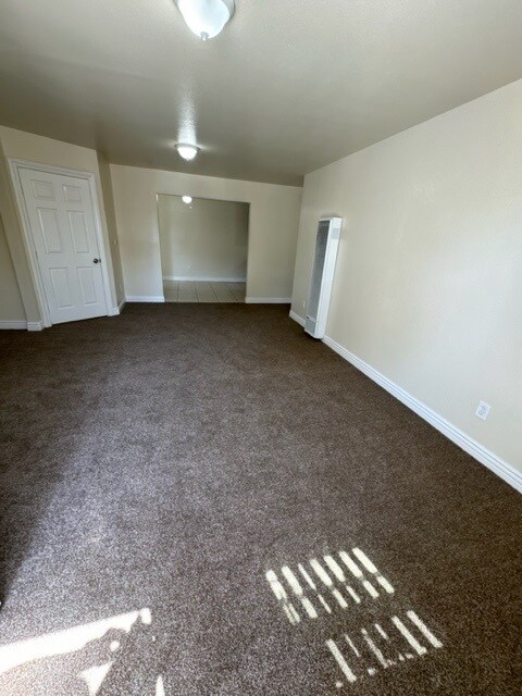 6806-6808 Brynhurst Ave