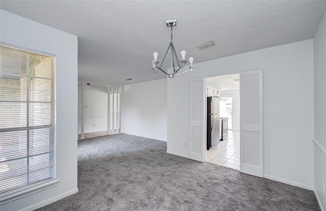 Photo - 7015 Maple Fox Dr