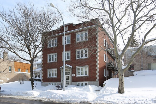 Photo - Parkview Apartments