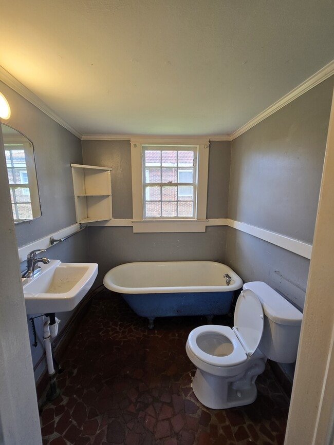 Photo - 110 Morgan Ave