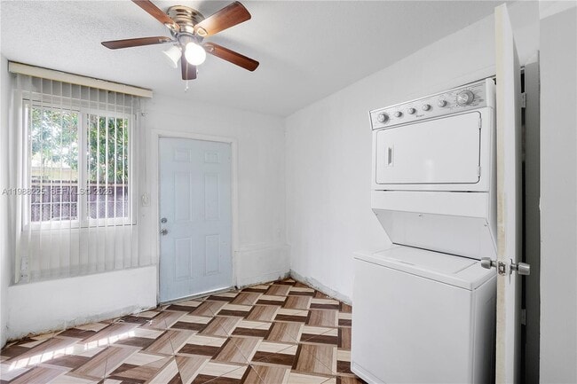 Photo - 5320 NW 15th Ct