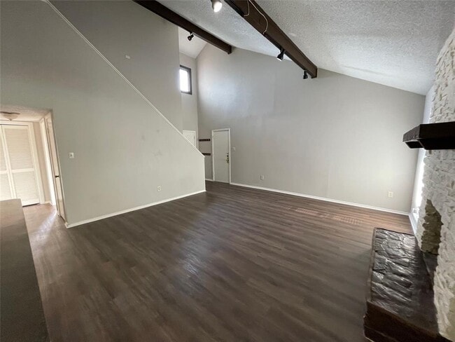 Photo - 412 Blue Valley Dr