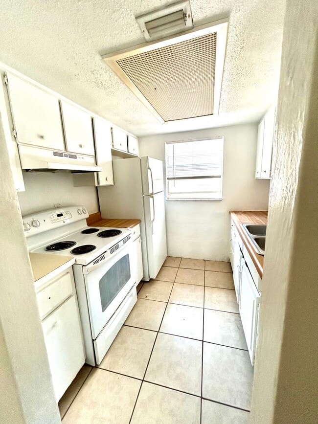 Photo - 1225 Kennedy Rd Unit Kennedy Rd. - 1225 06