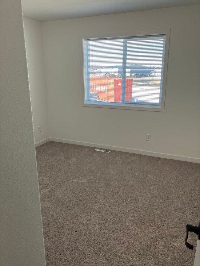 Photo - 4 Bed 3 Bath Twin Home