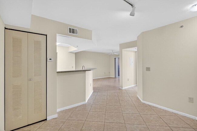 Photo - 1/1 Condo with Screened-in Balcony in Resort Style Community, Move in Ready!