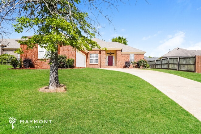 Photo - 604 Castle Brook Dr